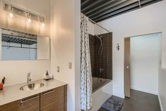 New, Hip Loft near RiNo / Taxi District w/ Pool - Image 5