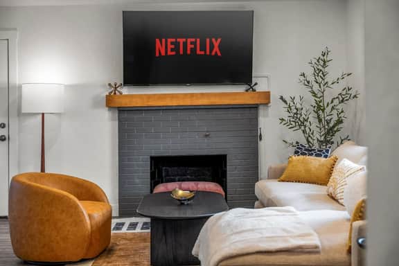 Newly Remodeled | Hot Tub, Fire Pit + Game Room - Image 5