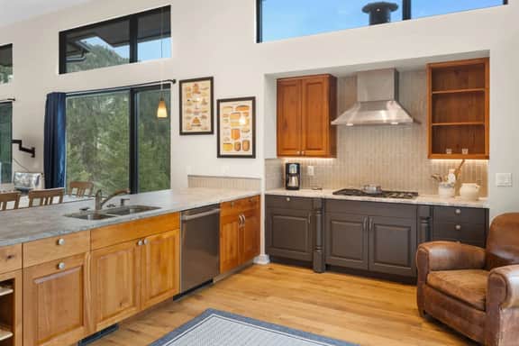 Pineview Panorama Luxe Retreat | 20 Mins 2 Boulder - Image 4