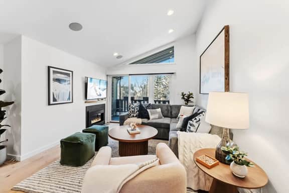 Remodeled 2BR Condo | Walk to Lionshead Village - Image 2