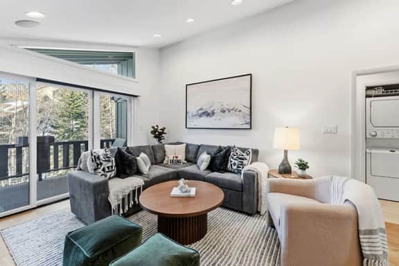 Remodeled 2BR Condo | Walk to Lionshead Village - Image 4