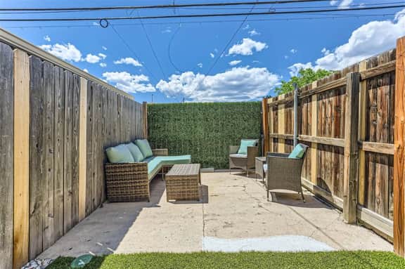 S. Broadway I DU I Artsy Bungalow I Cherry Hills - Image 3