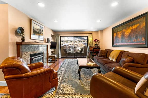 Ski in, Ski Out Condo In The Heart Of Avon - Image 2