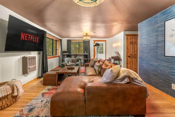 Soulpine Retreat | A Designer Mountain Escape - Image 5