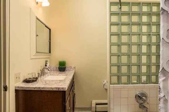 The Tabor Room - Queen Anne Bed & Breakfast - Image 4