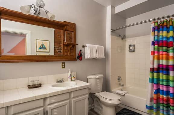 The Tower Room - Queen Anne Bed & Breakfast - Image 5