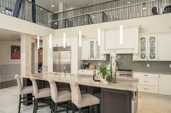 Ultra Luxury Loft I Fireplace I Rooftop I RiNo - Image 2