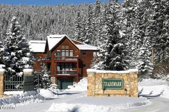 Walk to Slopes | 2 Hot Tubs | Spectacular Views! - Image 2