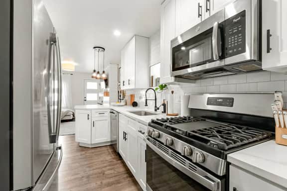 West Denver Radiance I Light & Bright 3BR retreat - Image 5