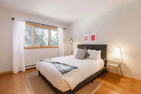 Jagerhaus Chalet I 2BR Condo Between Vail and BC - Image 5