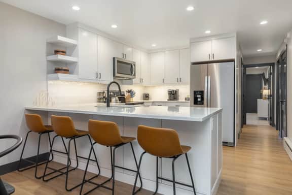 Luxe Lionshead Condo | Walk to Gondola + Après - Image 2