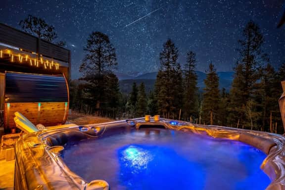 Summit Solace | LUXE 360° Views • Hot Tub • Games - Image 5