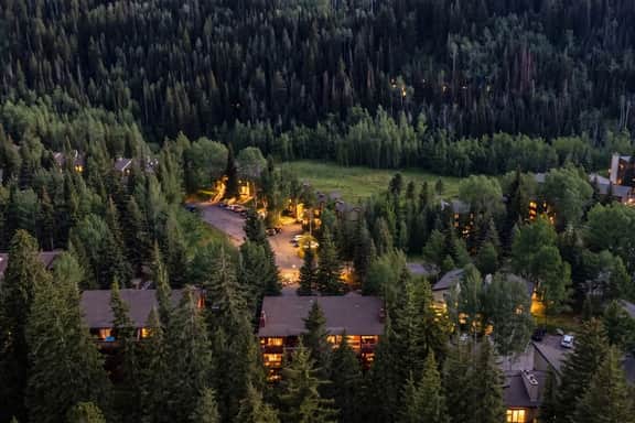 East Vail Getaway, Steps from Ski Shuttle & Creek - Image 4