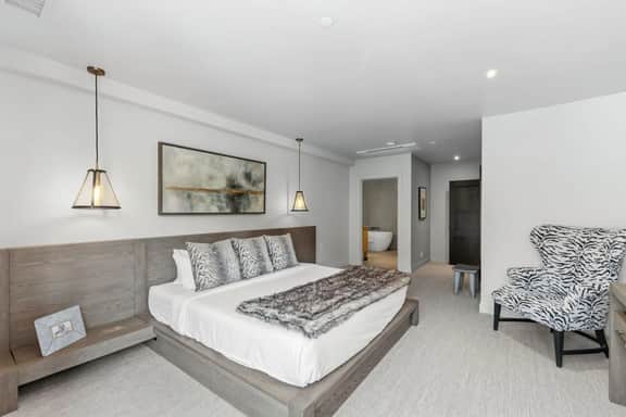 Village Luxe | Ski-in/Ski-out | Heated Pool & Spa - Image 4