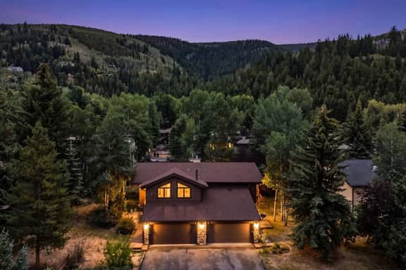 Stylish Eagle Vail Condo W/Private Hot Tub - Image 3