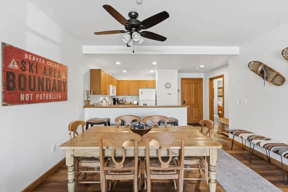 Chapel Square Condo W/ Fireplace, Gym & Steam Room - Image 3