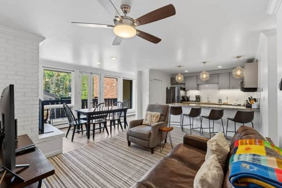 Walkable Vail Condo with Mtn Views - Image 3