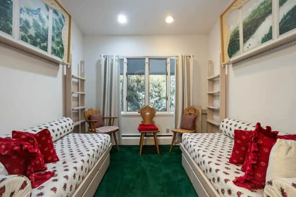 Vail Village Condo, Walk to Ski Lift - Image 3