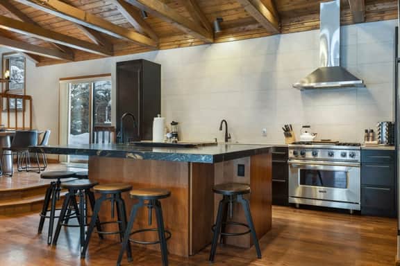 Elevated Eagle-Vail Duplex with Hot Tub - Image 3