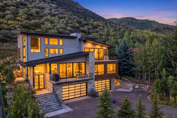 Luxe West Vail Retreat W/Hot Tub, 8 Mins to Resort - Image 2