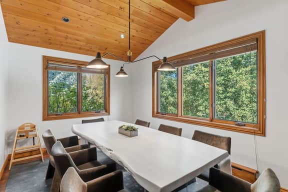 EagleVail Mountain Escape | Golf Views & Hot Tub - Image 3