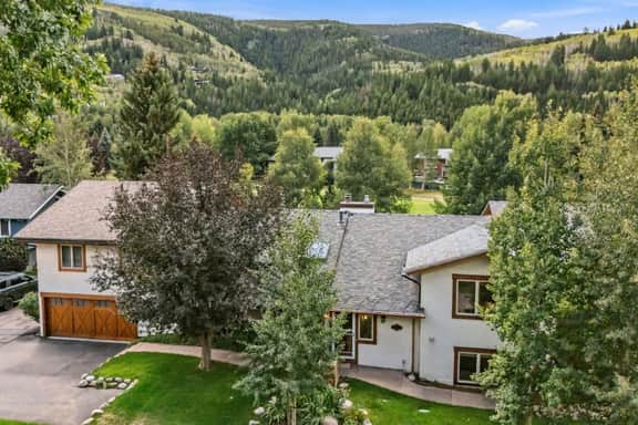 EagleVail Mountain Escape | Golf Views & Hot Tub - Image 5