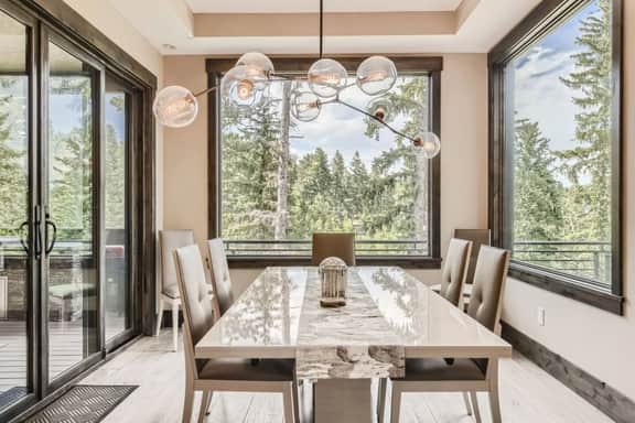 Spacious Morrison Retreat w/Yoga/Patio & fireplace - Image 4