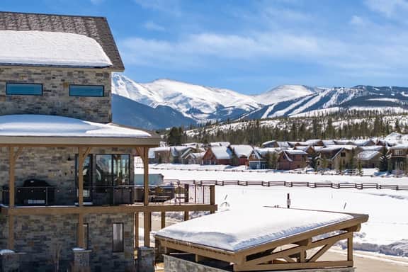 Mountain Escape With Hot Tub & Fire Pit - Image 4