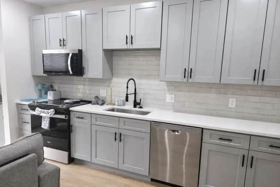 Central City Gem | Rooftop Deck | Pet Friendly - Image 3