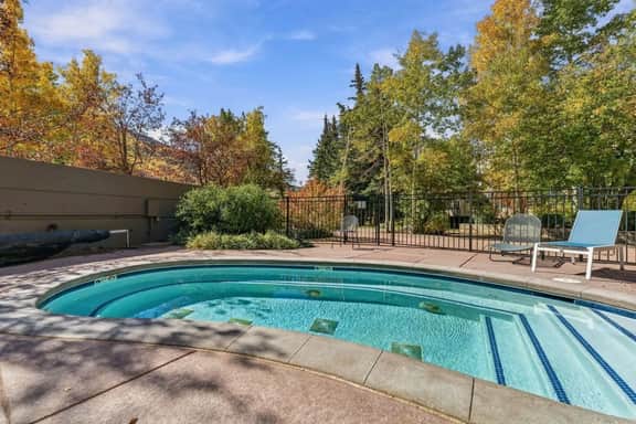 Alpine Retreat | Gym, Pool, Hot Tubs & Sauna - Image 2