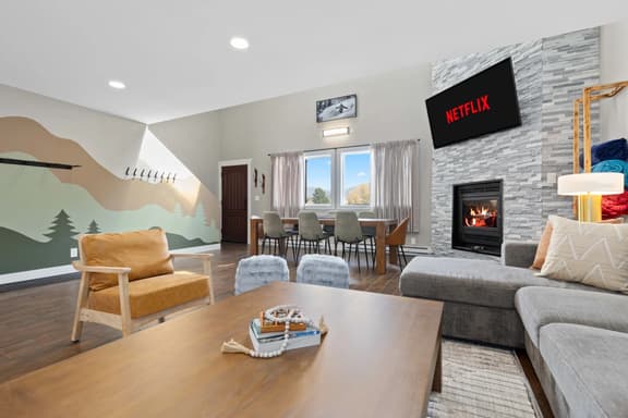 The Beaver Den | Penthouse W/Game Room | 7min To Beaver Creek - Image 1