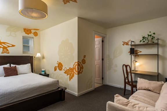 The Garden Room - Queen Anne Bed & Breakfast - Image 1