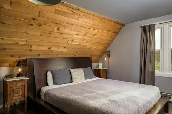 The Park Room - Queen Anne Bed & Breakfast - Image 1
