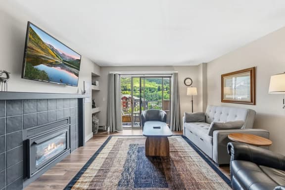 Newly Remodeled Ski in/Ski Out Condo @ The Seasons - Image 1