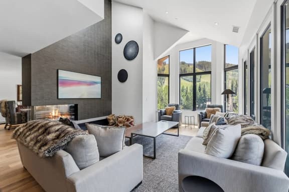Village Luxe | Ski-in/Ski-out | Heated Pool & Spa - Image 1