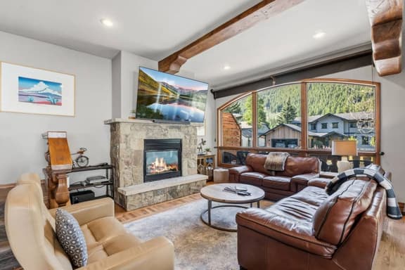 Eagle-Vail Chalet | Hot Tub & Amenities - Image 1