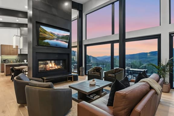 EagleVail Designer Retreat | Sleeps 16 - Image 1