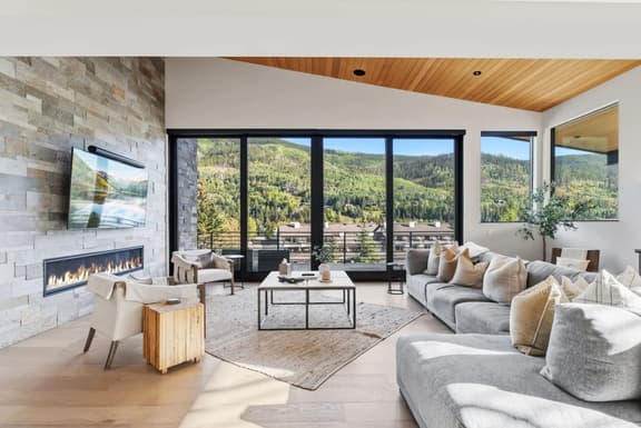 Luxe West Vail Retreat W/Hot Tub, 8 Mins to Resort - Image 1