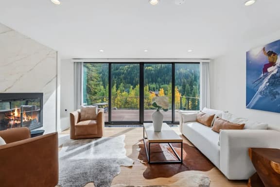 East Vail retreat w/ Hot Tub, Grill & Fenced Patio - Image 1